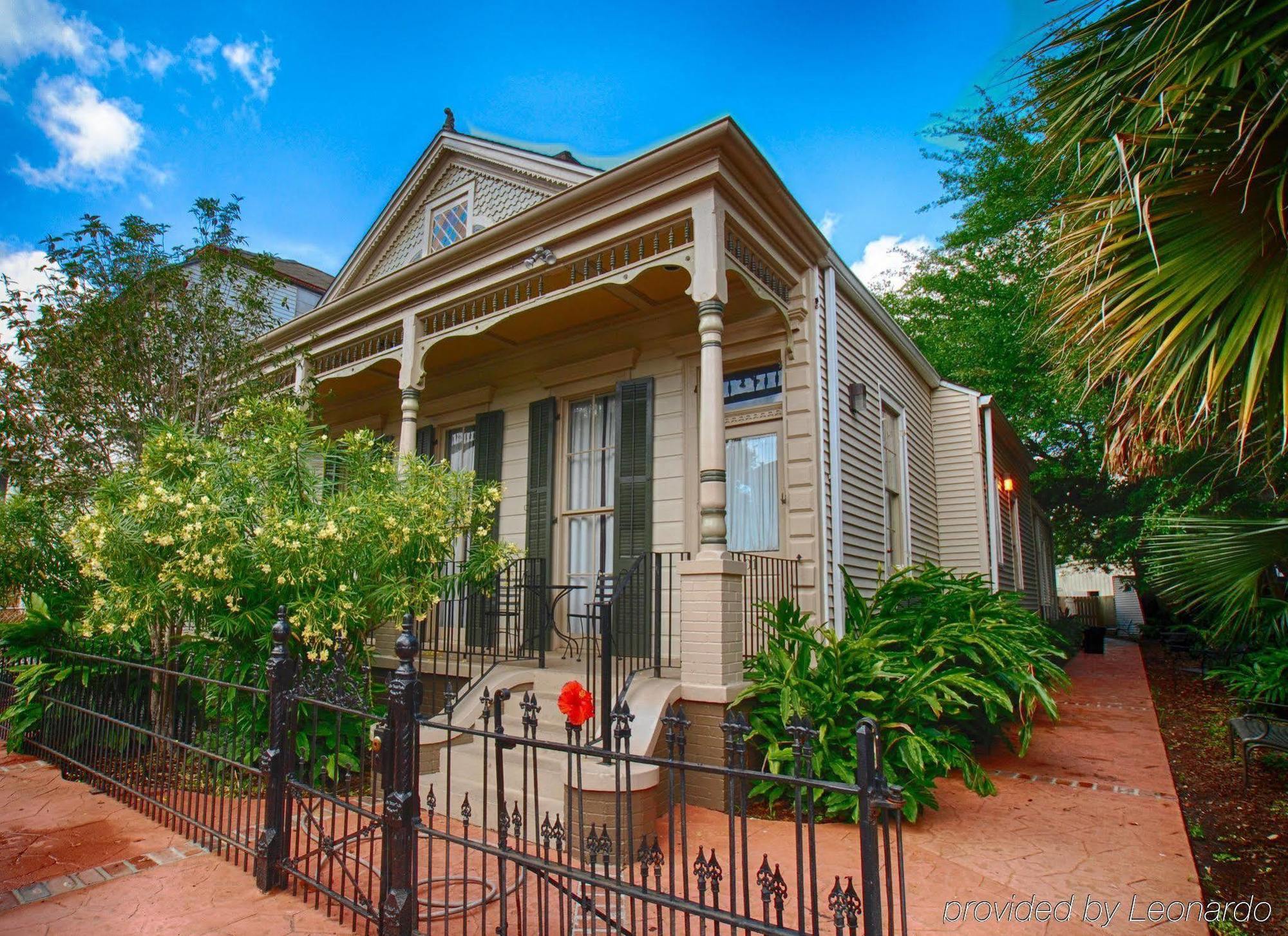 Lamothe House Hotel A French Quarter Guest Houses Property New Orleans Exterior photo